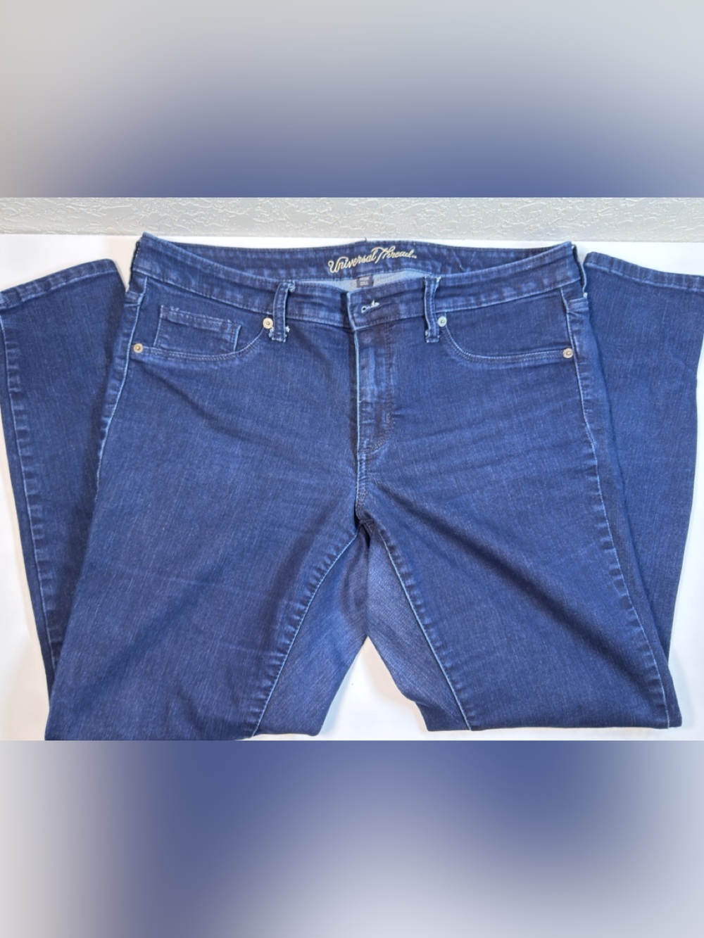 Universal Thread Mid Rise Jegging Women’s Size 14 Dark Wash Stretch Skinny Jeans